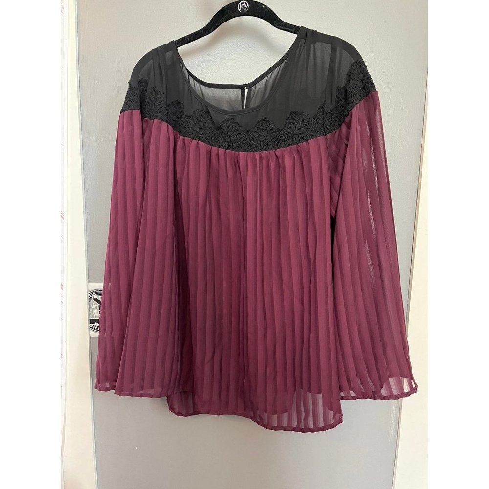 Torrid burgandy purple and black lace dressy top blouse size 1
